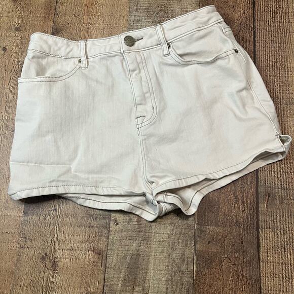 BDG | Women's Beige Super High Rise Bootie Spade Pin Up Shorts Sz 27 - Picture 1 of 4